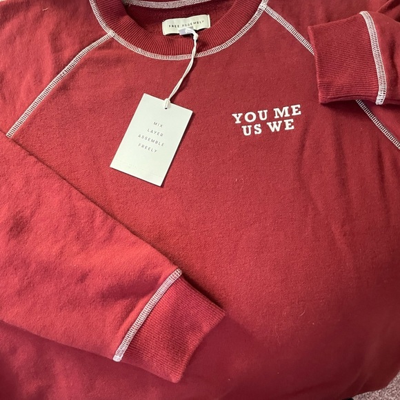 NEW- 3 FREE ASSEMBLY 
2025 Sweatshirts-Assorted Colors 
$ 5 each Kids XL - Picture 9 of 13